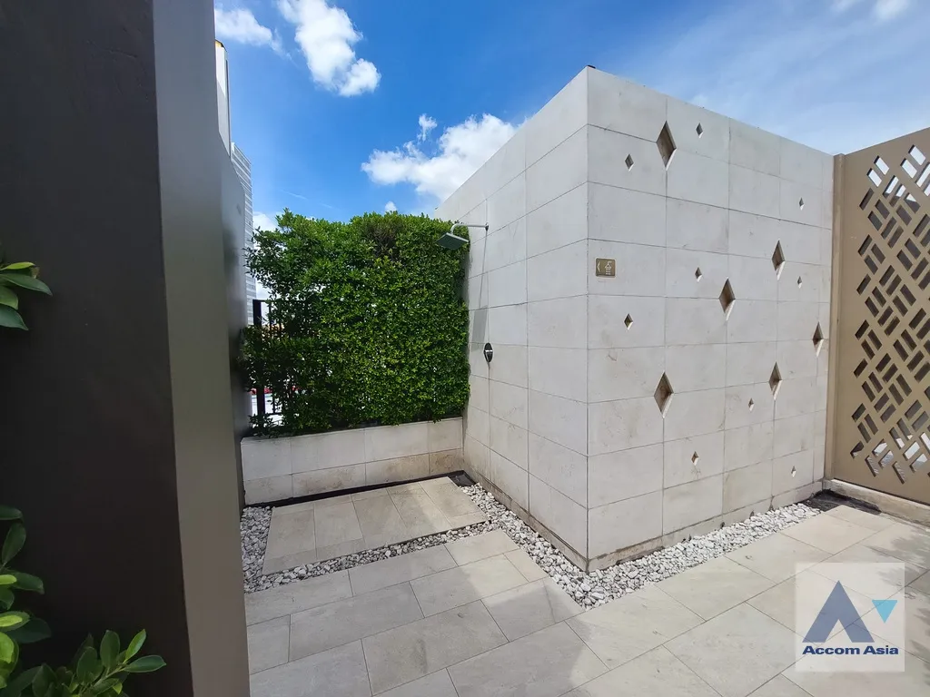  2 br Condominium For Sale in Sathorn ,Bangkok  at The Issara Sathorn AA36690