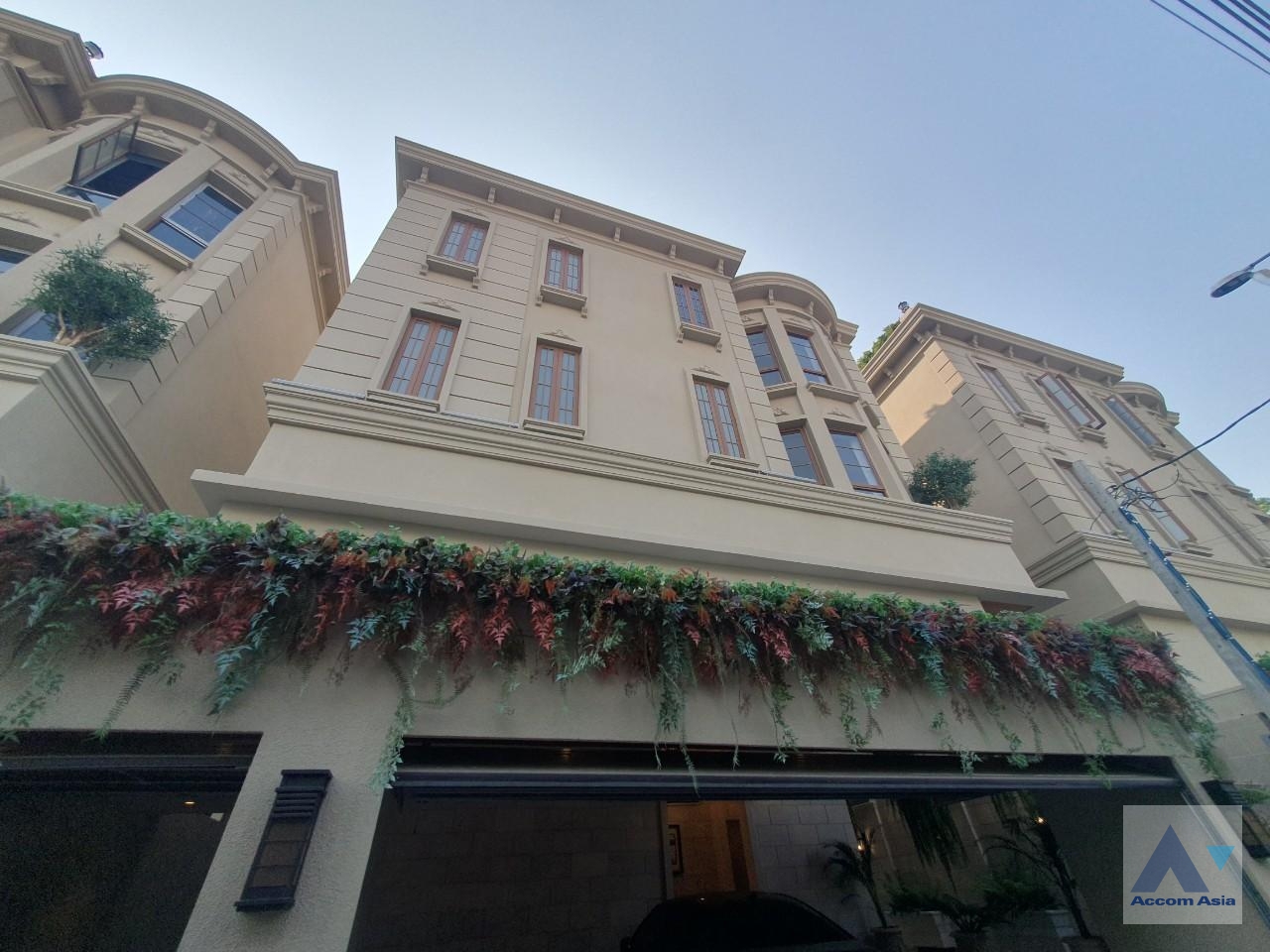  4 br House For Sale in Sukhumvit ,Bangkok BTS Ekkamai at Casa Ekkamai 28 AA34857