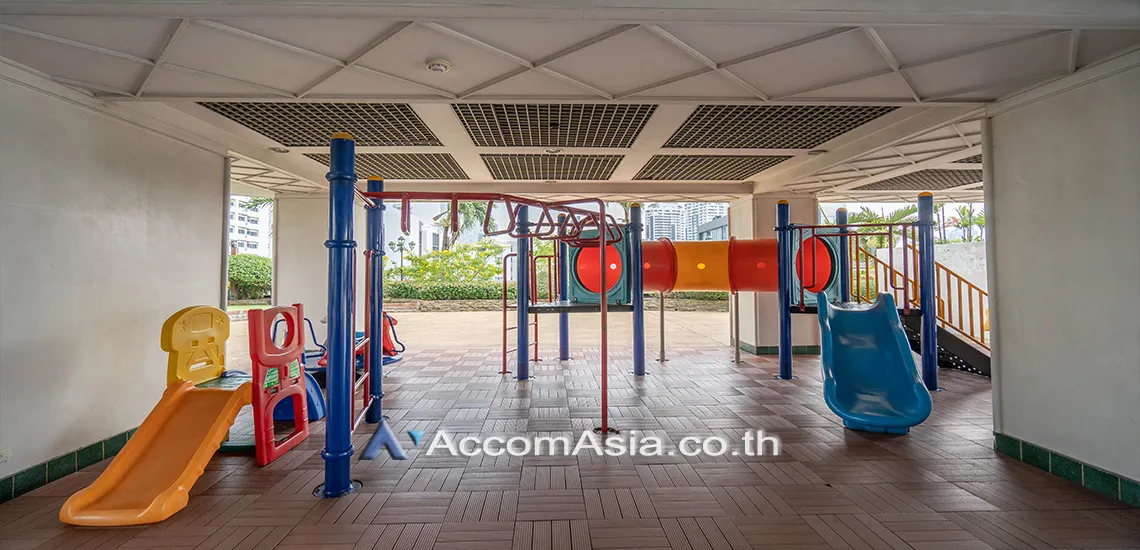  3 br Apartment For Rent in Sukhumvit ,Bangkok BTS Thong Lo at Spacious and Comfortable Living   AA30753