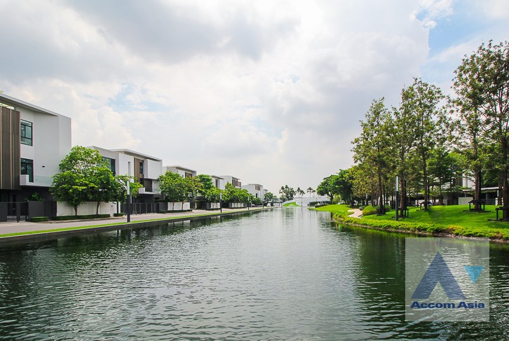  4 br House for rent and sale in Latkrabang ,Bangkok ARL Ban Thap Chang at Nantawan Rama 9-Srinakarin AA35751