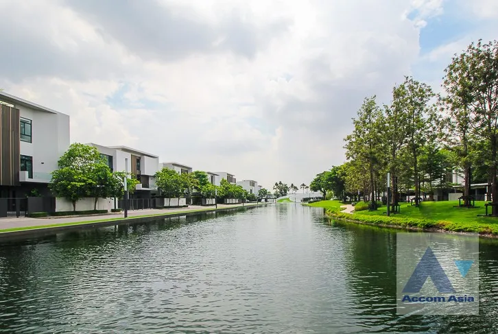  4 br House for rent and sale in Latkrabang ,Bangkok ARL Ban Thap Chang at Nantawan Rama 9-Srinakarin AA35751