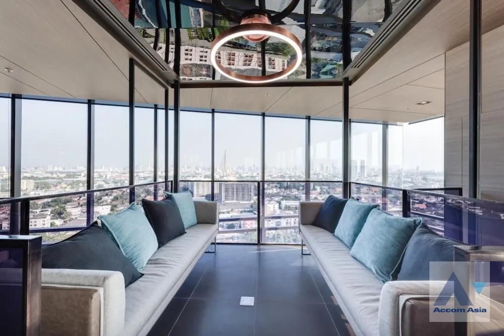  2 br Condominium For Sale in Phaholyothin ,Bangkok  at The Parkland Charan-Pinklao AA35897