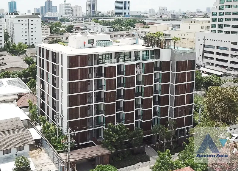  2 br Condominium For Rent in Ratchadaphisek ,Bangkok MRT Phetchaburi at The Remarkable Soonvijai Soi 2 AA43040