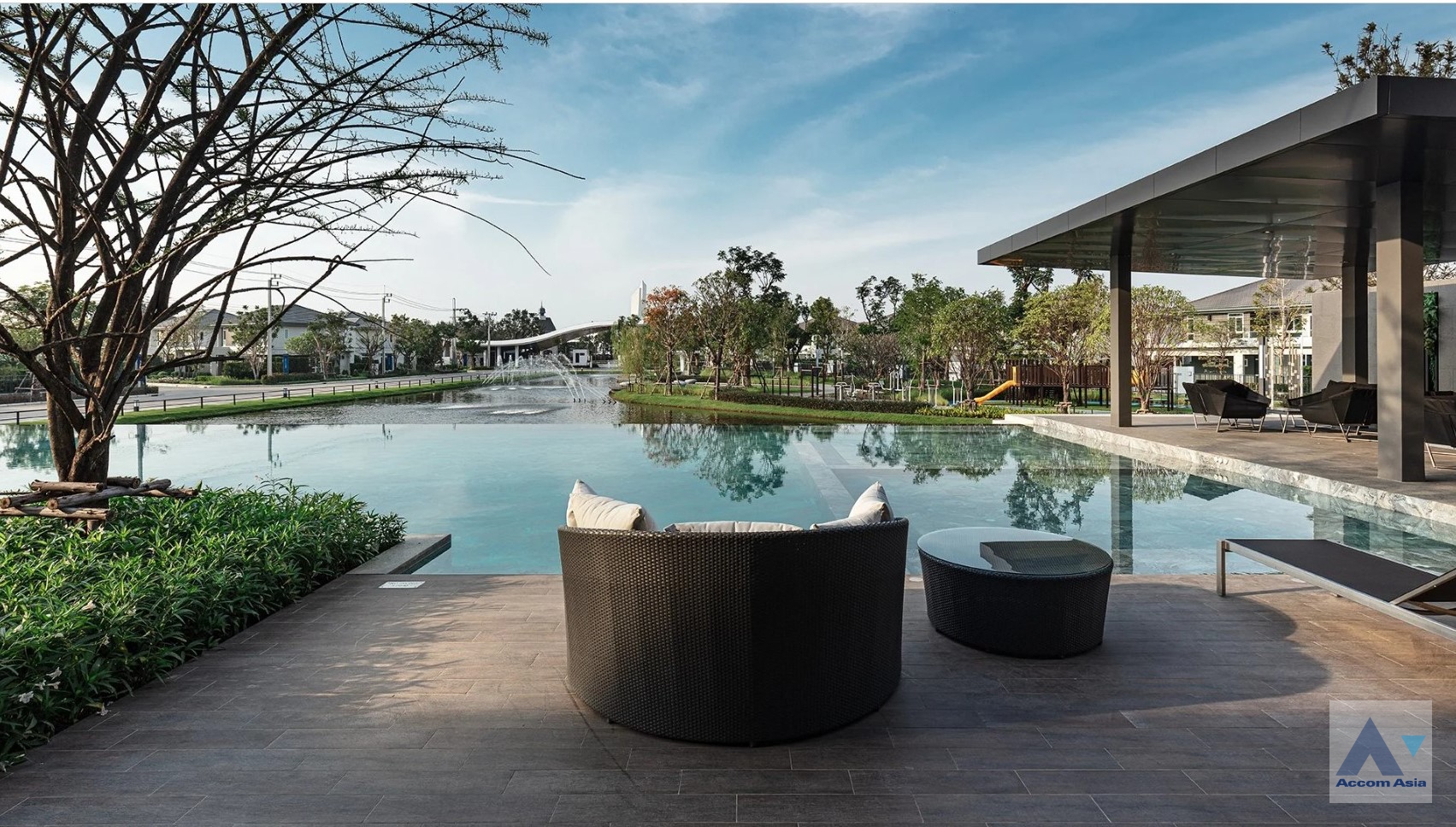  1 Munthana Bangna - Wongwean - House -  - Bangkok / Accomasia