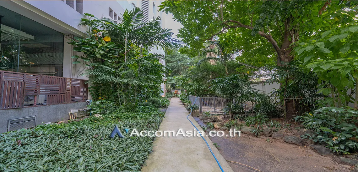  3 br Condominium for rent and sale in Sukhumvit ,Bangkok BTS Nana at Kallista Mansion AA37425