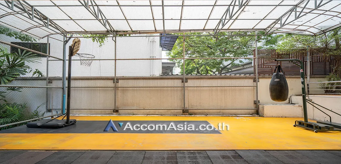  3 br Condominium For Sale in Sukhumvit ,Bangkok BTS Nana at Kallista Mansion AA45990
