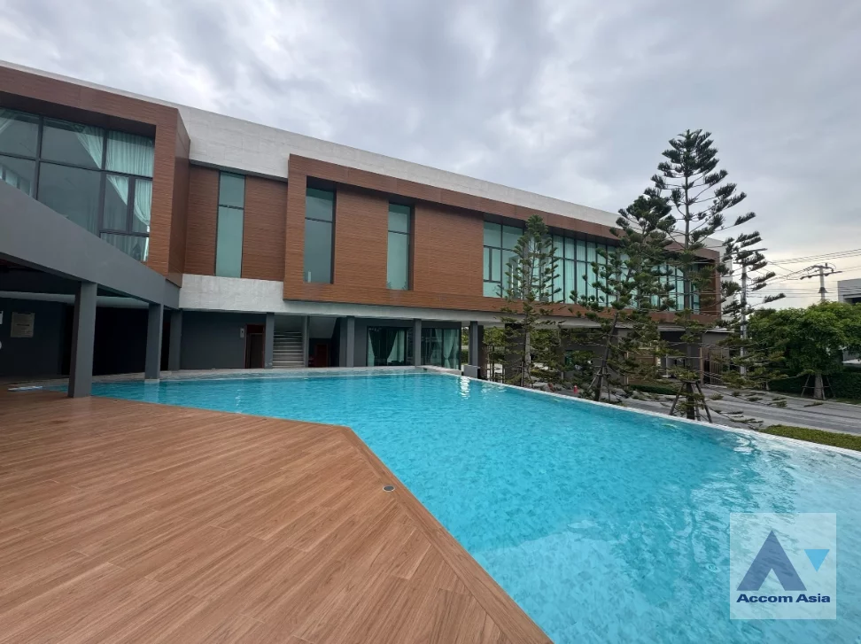  4 br House For Rent in Samutprakan ,Samutprakan  at Centro Bangna Phase 2 AA46605