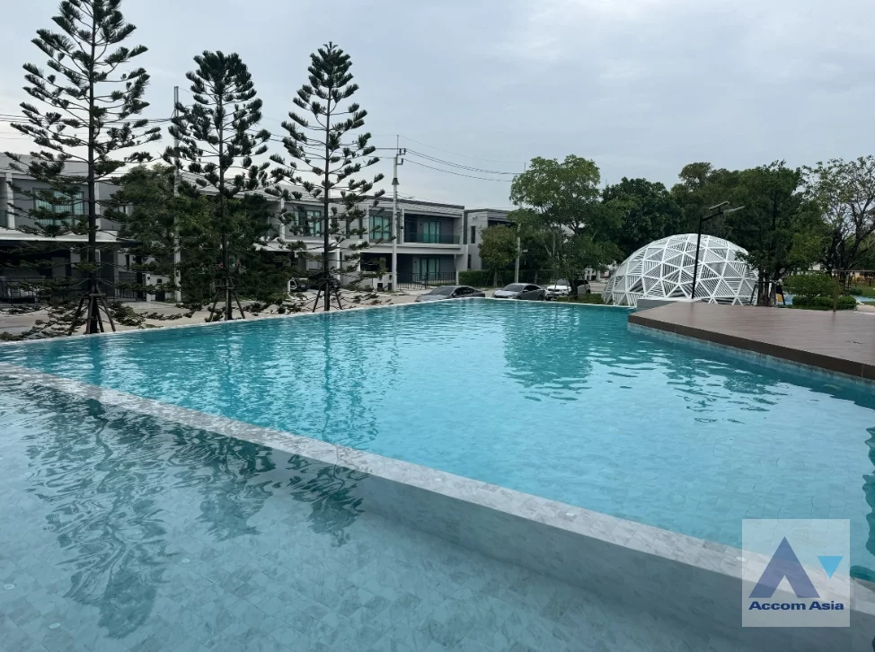  4 br House For Rent in Samutprakan ,Samutprakan  at Centro Bangna Phase 2 AA46605