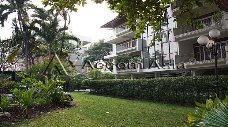  3 br Apartment For Rent in Sathorn ,Bangkok BTS Chong Nonsi at Low rise residence 1000303