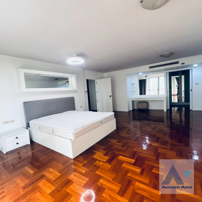 12  3 br Apartment For Rent in Sukhumvit ,Bangkok BTS Phrom Phong at Family Size Residence Starting at 280 Sqm 1006701