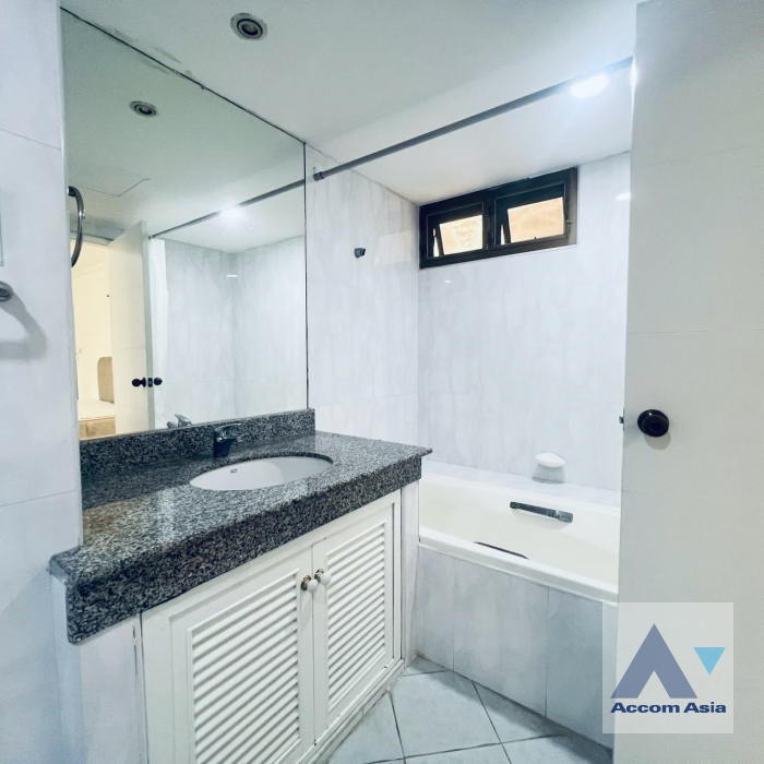 10  3 br Apartment For Rent in Sukhumvit ,Bangkok BTS Phrom Phong at Family Size Residence Starting at 280 Sqm 1006701