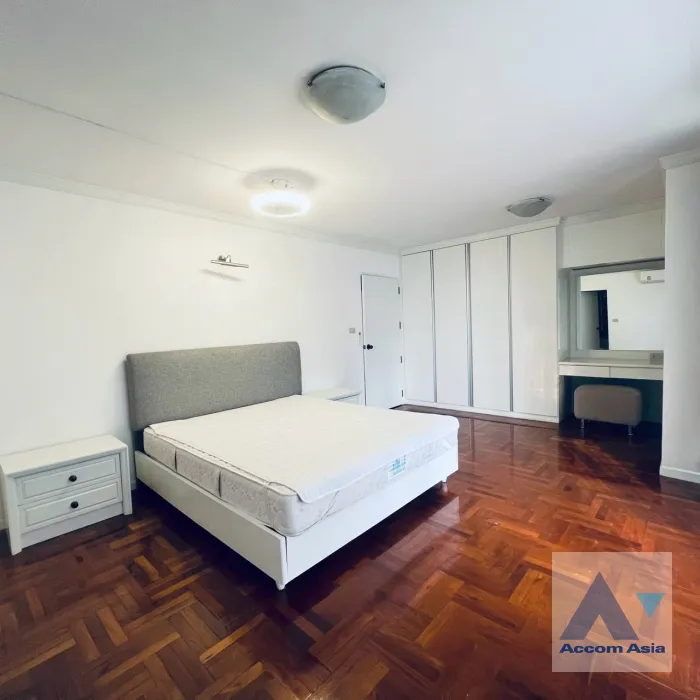 14  3 br Apartment For Rent in Sukhumvit ,Bangkok BTS Phrom Phong at Family Size Residence Starting at 280 Sqm 1006701