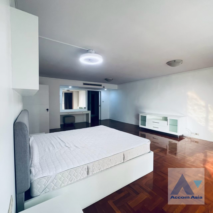 15  3 br Apartment For Rent in Sukhumvit ,Bangkok BTS Phrom Phong at Family Size Residence Starting at 280 Sqm 1006701