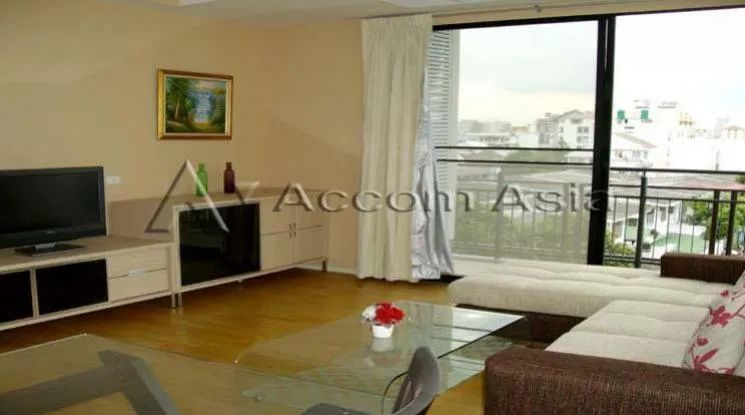 unit 2 Bedrooms  Condominium For Rent in Ratchadaphisek, Bangkok  near MRT Thailand Cultural Center (210055)