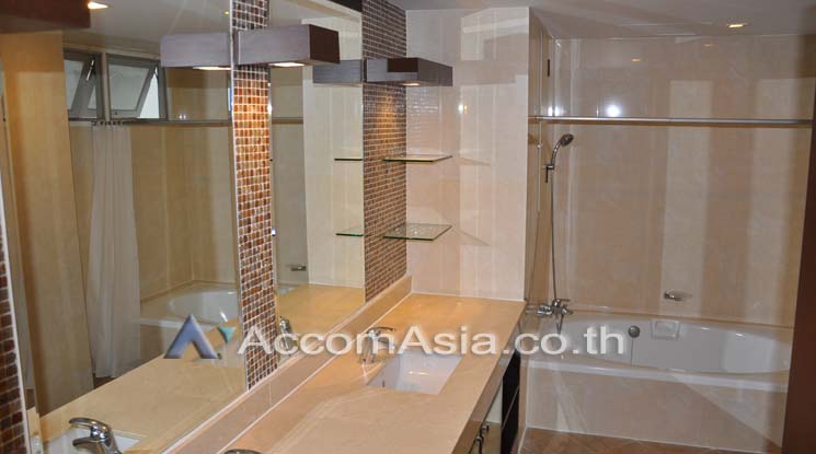 10  3 br Apartment For Rent in Sukhumvit ,Bangkok MRT Sukhumvit - BTS Asok at Perfect for family 110070