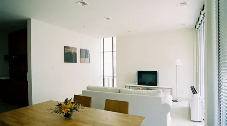 unit Apartment For Rent in Silom, Bangkok  near MRT Lumphini - BTS Sala Daeng (110076)