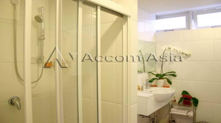 6  2 br Apartment For Rent in Silom ,Bangkok MRT Lumphini - BTS Sala Daeng at Boutique Style Building 110078