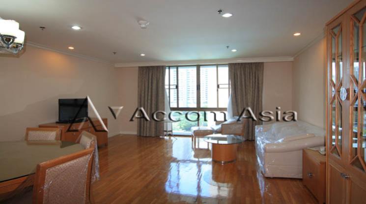  2  3 br Apartment For Rent in Sukhumvit ,Bangkok BTS Phrom Phong at High-Rise Serviced Apartment Near The Em District 110089
