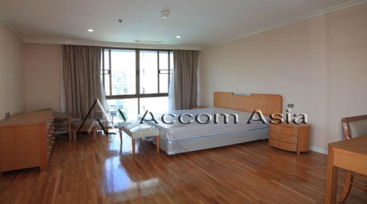 8  3 br Apartment For Rent in Sukhumvit ,Bangkok BTS Phrom Phong at High-Rise Serviced Apartment Near The Em District 110089