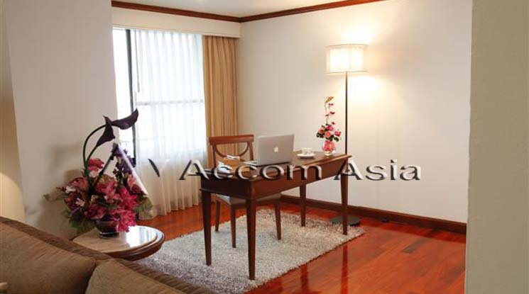  1  3 br Apartment For Rent in Sukhumvit ,Bangkok MRT Sukhumvit - BTS Asok at Warm Family Atmosphere 1007401