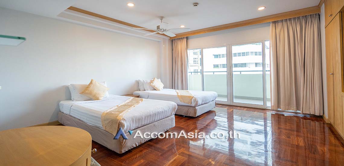 5  3 br Apartment For Rent in Sukhumvit ,Bangkok BTS Nana at Comfortable and Fully Furnished Apartment near BTS 1007501