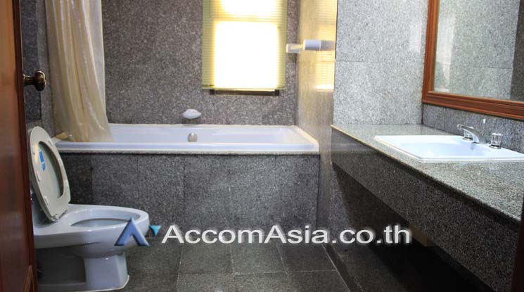 5  3 br Apartment For Rent in Sukhumvit ,Bangkok BTS Asok - MRT Sukhumvit at Perfect Apartment for Big Family, Prime Location Near Main Street 610189