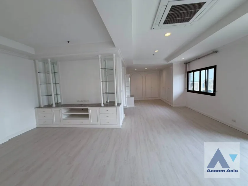 12  4 br Apartment for rent and sale in Sukhumvit ,Bangkok BTS Asok - MRT Sukhumvit at Perfect Apartment for Big Family, Prime Location Near Main Street 610190