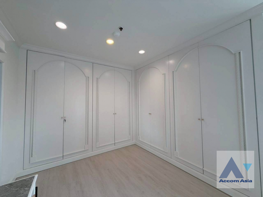 14  4 br Apartment for rent and sale in Sukhumvit ,Bangkok MRT Sukhumvit - BTS Asok at Perfect Apartment for Big Family, Prime Location Near Main Street 610190