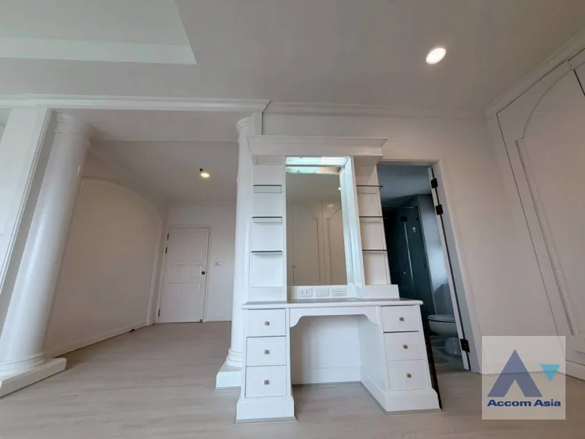 17  4 br Apartment for rent and sale in Sukhumvit ,Bangkok BTS Asok - MRT Sukhumvit at Perfect Apartment for Big Family, Prime Location Near Main Street 610190