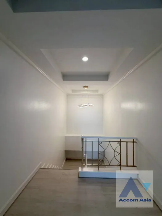 22  4 br Apartment for rent and sale in Sukhumvit ,Bangkok BTS Asok - MRT Sukhumvit at Perfect Apartment for Big Family, Prime Location Near Main Street 610190