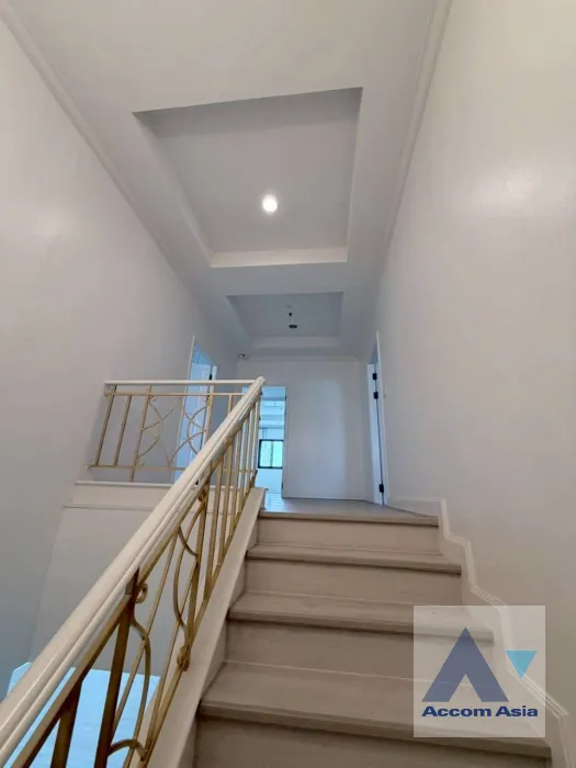 24  4 br Apartment for rent and sale in Sukhumvit ,Bangkok BTS Asok - MRT Sukhumvit at Perfect Apartment for Big Family, Prime Location Near Main Street 610190