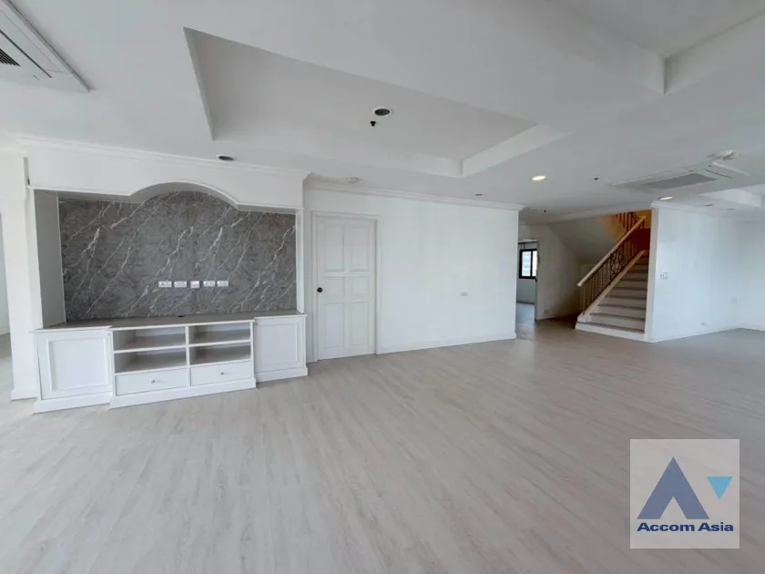 6  4 br Apartment for rent and sale in Sukhumvit ,Bangkok BTS Asok - MRT Sukhumvit at Perfect Apartment for Big Family, Prime Location Near Main Street 610190