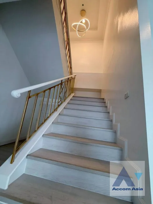 27  4 br Apartment for rent and sale in Sukhumvit ,Bangkok BTS Asok - MRT Sukhumvit at Perfect Apartment for Big Family, Prime Location Near Main Street 610190