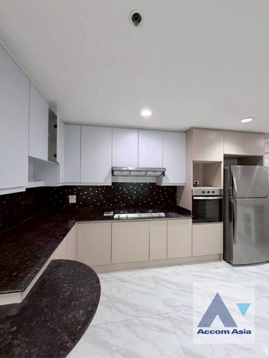 11  4 br Apartment for rent and sale in Sukhumvit ,Bangkok MRT Sukhumvit - BTS Asok at Perfect Apartment for Big Family, Prime Location Near Main Street 610190