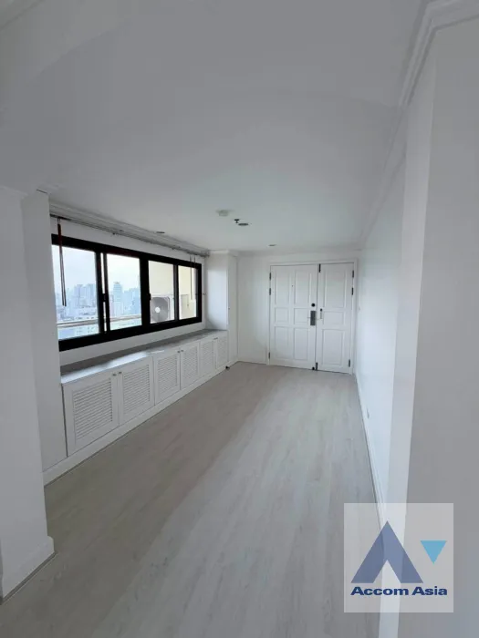 29  4 br Apartment for rent and sale in Sukhumvit ,Bangkok BTS Asok - MRT Sukhumvit at Perfect Apartment for Big Family, Prime Location Near Main Street 610190