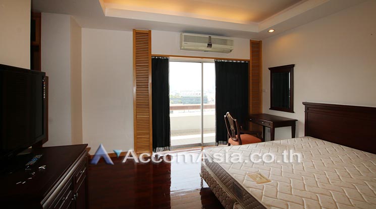 5  4 br Apartment For Rent in Sathorn ,Bangkok MRT Lumphini at Cozy and Convenient Apartment Near Garden Intl 810310