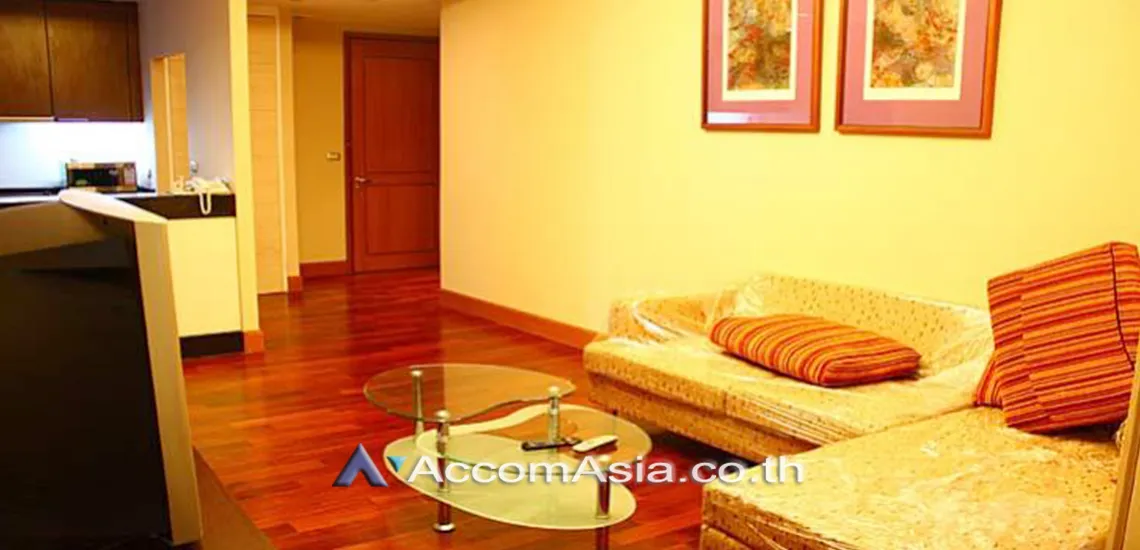 unit 1 Bedroom  Condominium For Rent in Sathorn, Bangkok  near BTS Chong Nonsi (1510340)