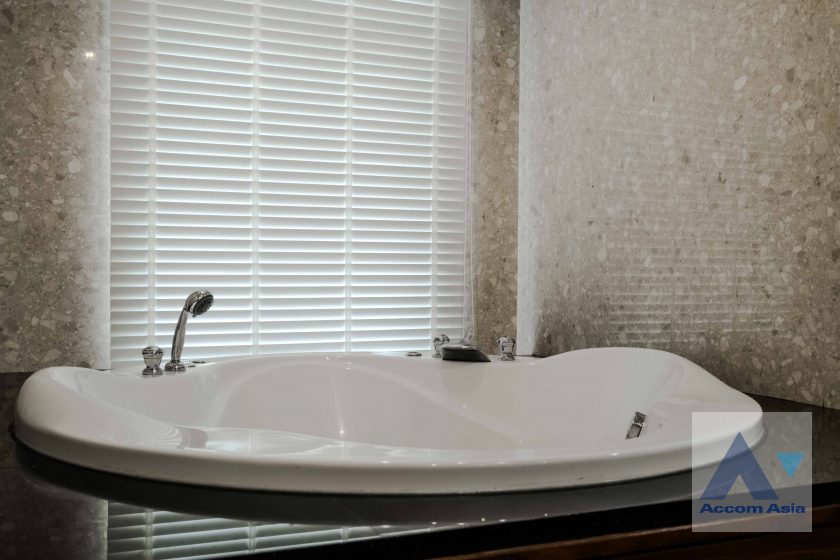 18  3 br Condominium for rent and sale in Sukhumvit ,Bangkok MRT Sukhumvit - BTS Asok at Wattana Suite 1510353