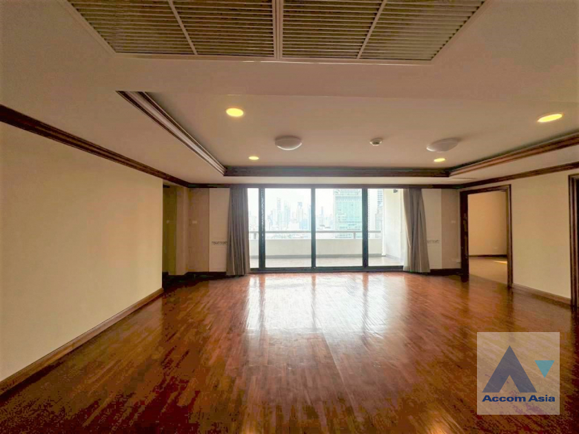  1  3 br Condominium For Rent in Ploenchit ,Bangkok BTS Chitlom at Somkid Gardens 1510365