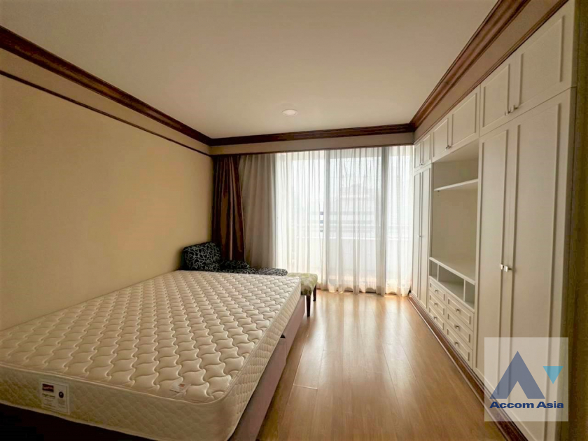 20  3 br Condominium For Rent in Ploenchit ,Bangkok BTS Chitlom at Somkid Gardens 1510365