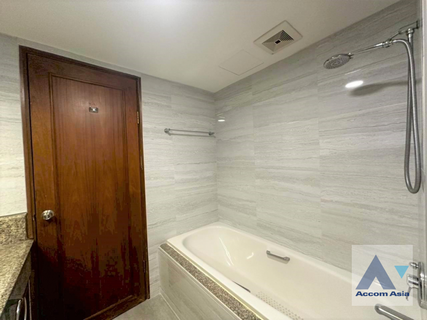 26  3 br Condominium For Rent in Ploenchit ,Bangkok BTS Chitlom at Somkid Gardens 1510365