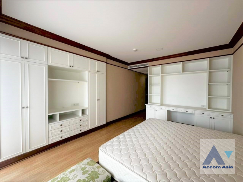 19  3 br Condominium For Rent in Ploenchit ,Bangkok BTS Chitlom at Somkid Gardens 1510365