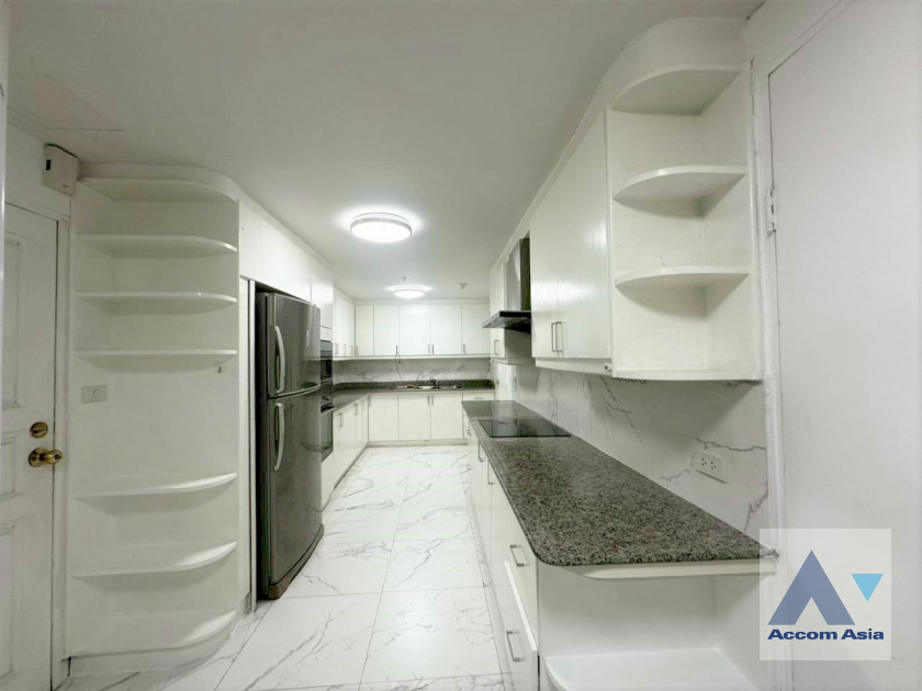 11  3 br Condominium For Rent in Ploenchit ,Bangkok BTS Chitlom at Somkid Gardens 1510365