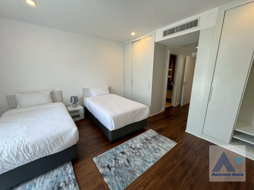 18  3 br Apartment for rent and sale in Sukhumvit ,Bangkok BTS Ekkamai at Ekkamai Family Apartment 1410382