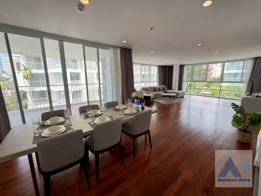 unitPet friendly |  3 Bedrooms  Apartment For Rent & Sale in Sukhumvit, Bangkok  near BTS Ekkamai (1410382)