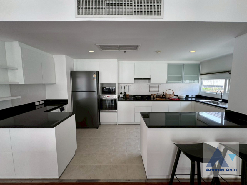 11  3 br Apartment for rent and sale in Sukhumvit ,Bangkok BTS Ekkamai at Ekkamai Family Apartment 1410382