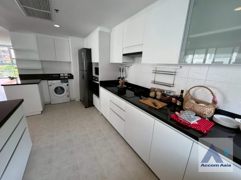 10  3 br Apartment for rent and sale in Sukhumvit ,Bangkok BTS Ekkamai at Ekkamai Family Apartment 1410382