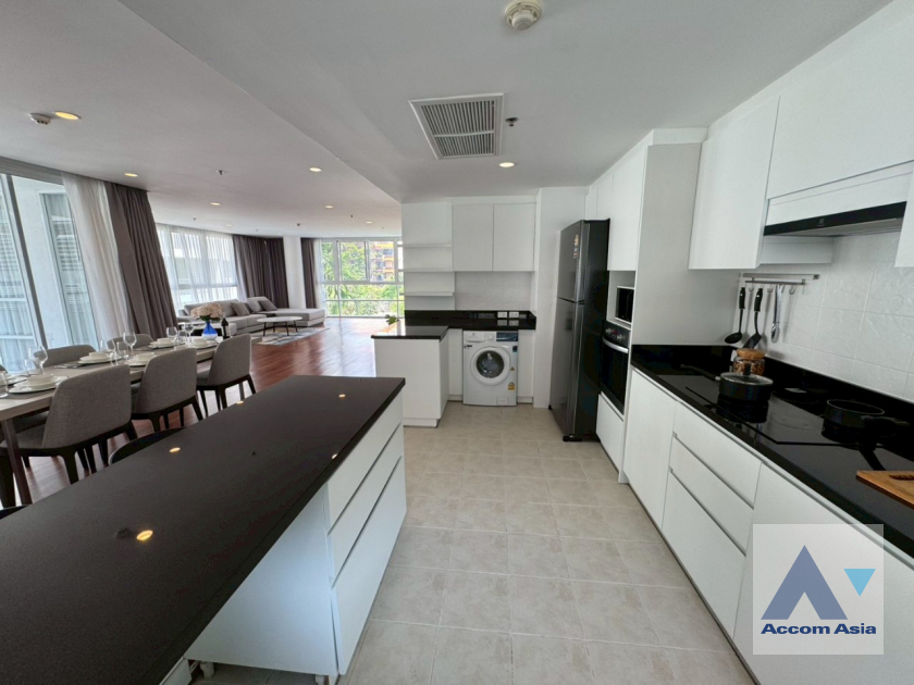 8  3 br Apartment for rent and sale in Sukhumvit ,Bangkok BTS Ekkamai at Ekkamai Family Apartment 1410382