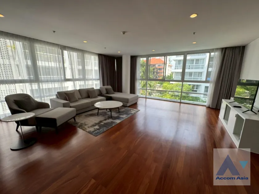 unitPet friendly |  3 Bedrooms  Apartment For Rent & Sale in Sukhumvit, Bangkok  near BTS Ekkamai (1410382)