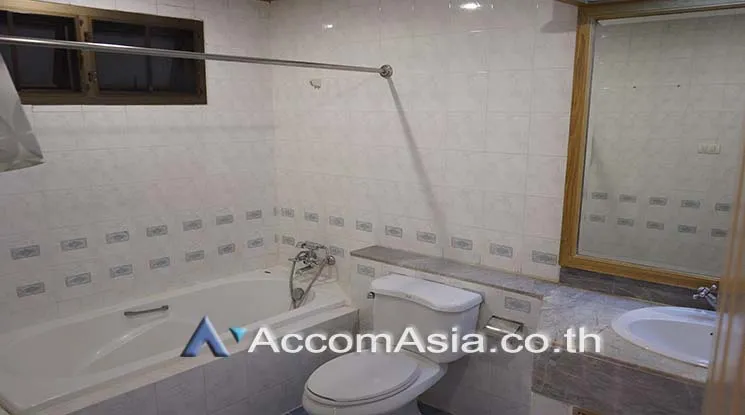 8  4 br Apartment For Rent in Sukhumvit ,Bangkok BTS Phrom Phong at 10 Mins from BTS with Shuttle Bus Service 1410383